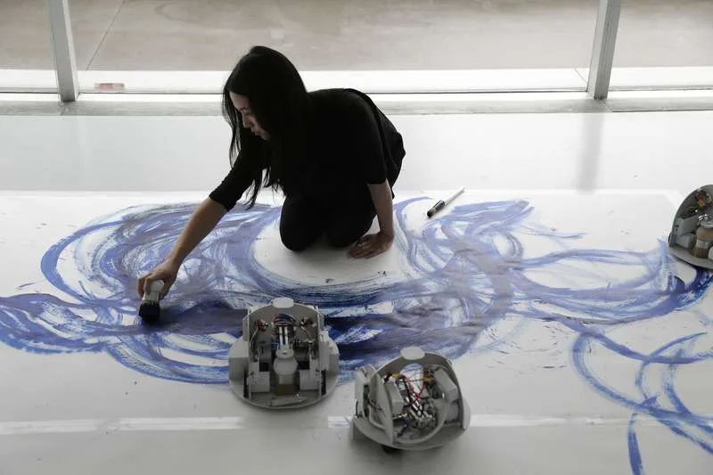 Image relating to Sougwen Chung: Drawing with Robotic Systems